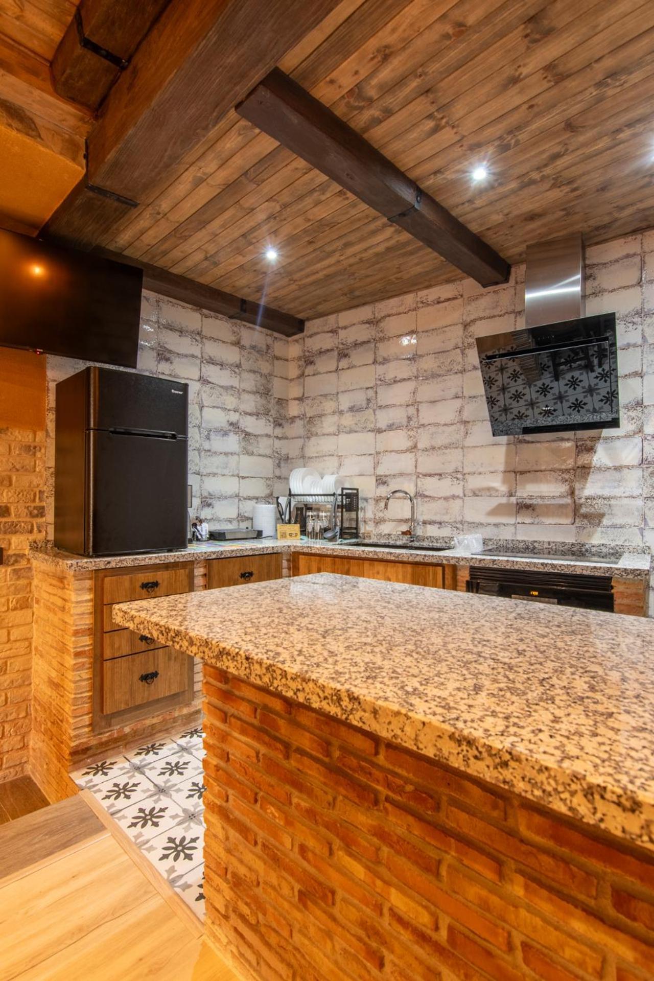 Apartamento Divino Morales Plasencia Exterior photo